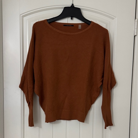 Tahari sweater - Picture 1 of 5